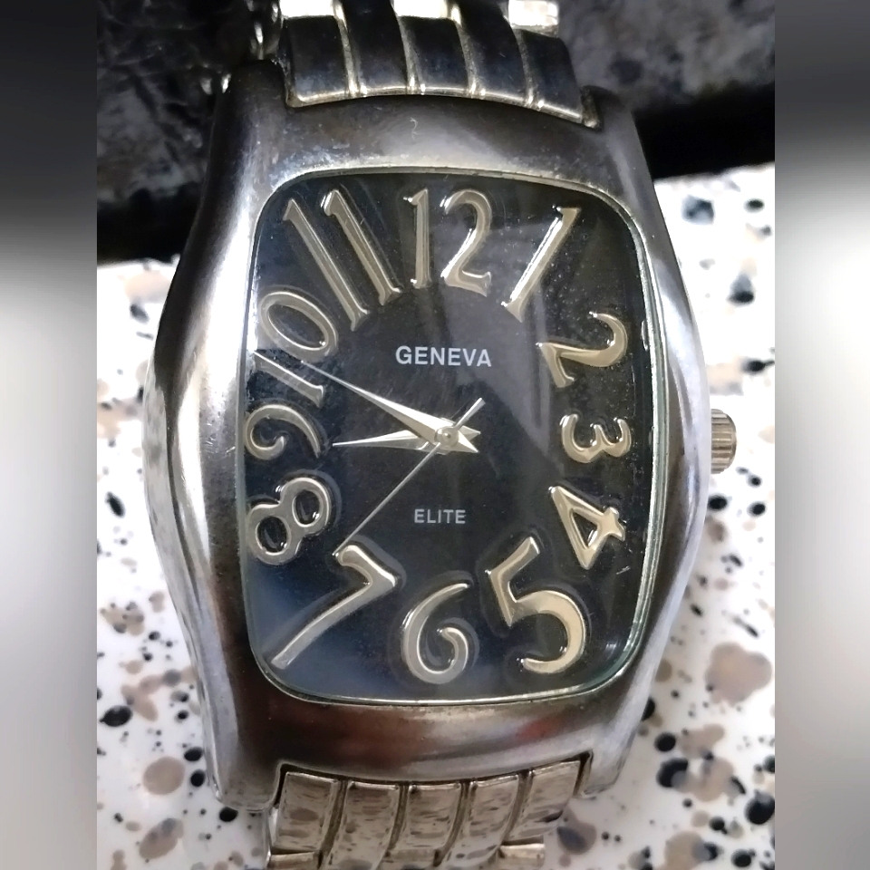 Geneva Japan Vintage Quartz Watch Geneva Japan Vintage Quartz Watch